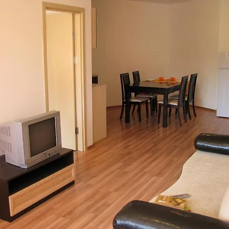 Apartment In Aquamarine Complex *